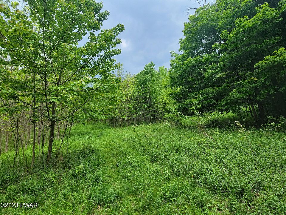 1st image of 131 Hidden Valley Dr