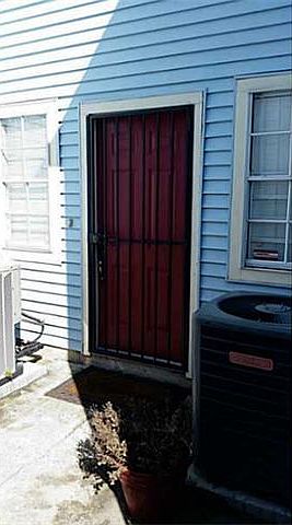1st image of 2126 Dante St