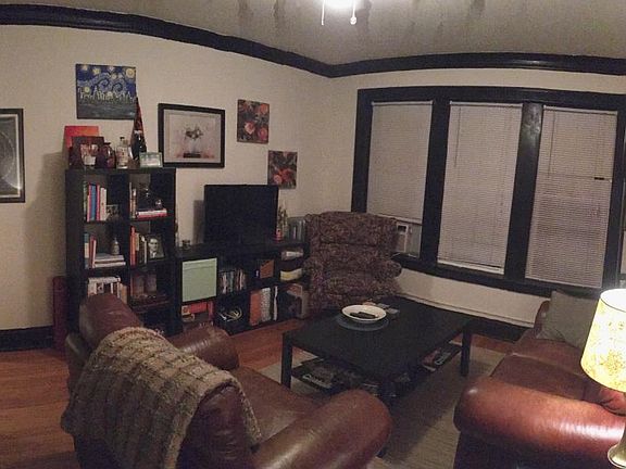 3rd image of 4430 N Seeley Ave APT 2B
