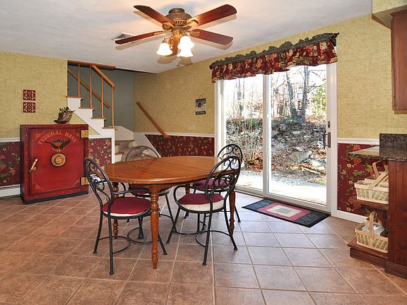 Large dining area in kitchen