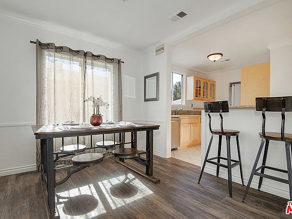 5th image of 2815 S Holt Ave