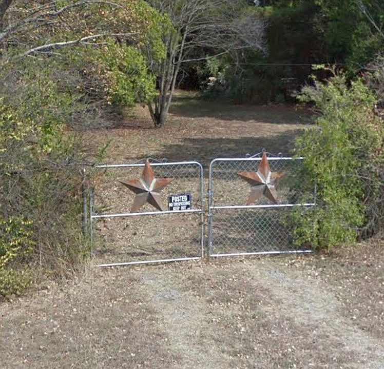 2nd image of 116 Harmony Ln