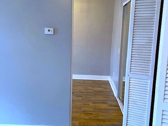 5th image of 8-12 Flora St #1