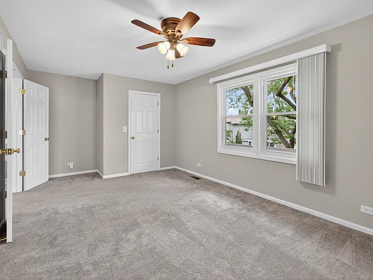 212 Amherst Ct #C — Photo 24
