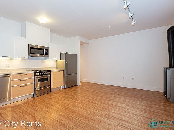 3rd image of 566 S Van Ness Ave APT 4