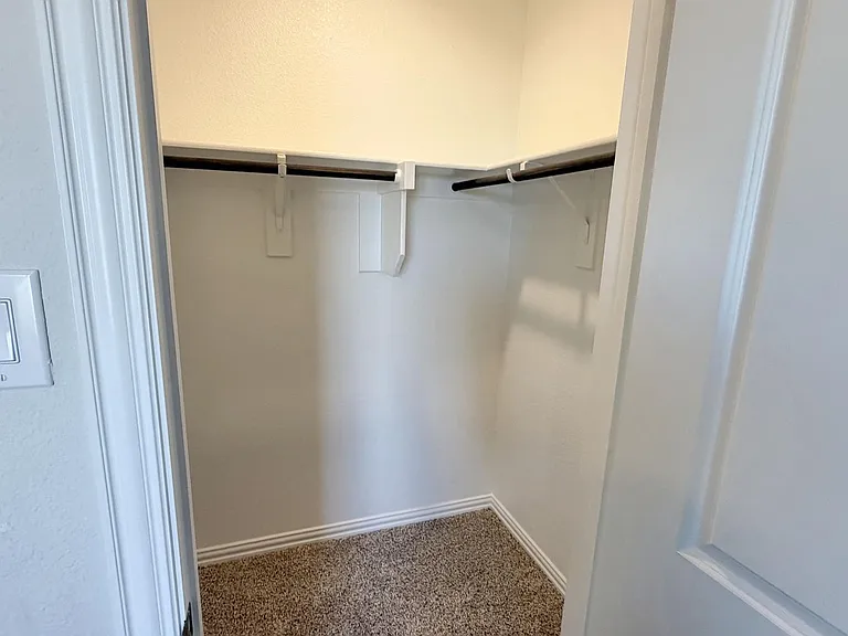 2653 Acadia Dr — Photo 36