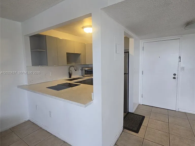 5050 NW 7th St #610 — Photo 9