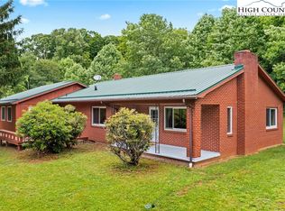 9065 Three Top Rd, Todd, NC 28684