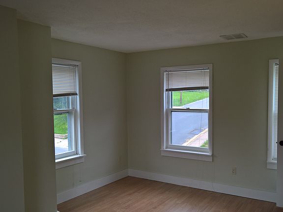 Upstairs Bedroom 1