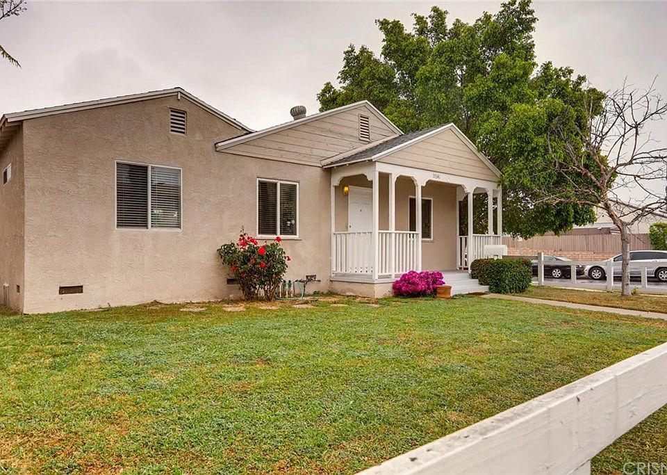 1st image of 17341 Burbank Blvd