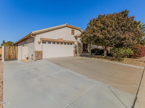 1136 E SAN TAN Drive, Gilbert, AZ 85296