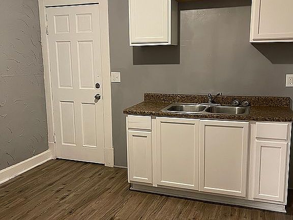 3rd image of 11626 Durant Ave #1