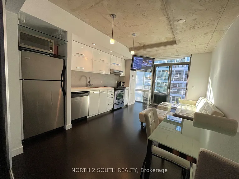 55 Stewart St #524 — Photo 3