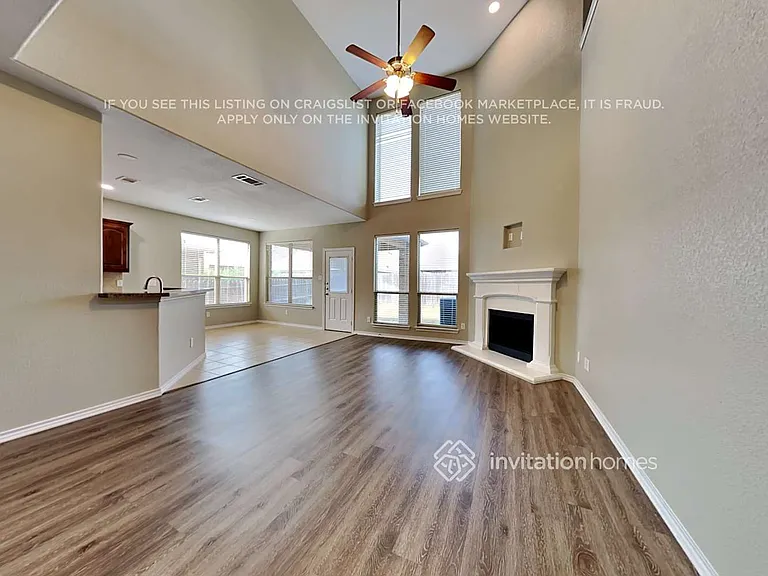 2222 Whitney Dr — Photo 5