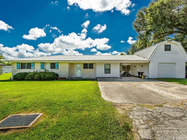 405 Four Point Dr, Raceland, LA 70394