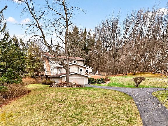 4th image of 7750 North Rd