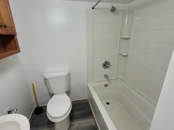 228 Kimberly Ave #B, New Haven, CT 06519