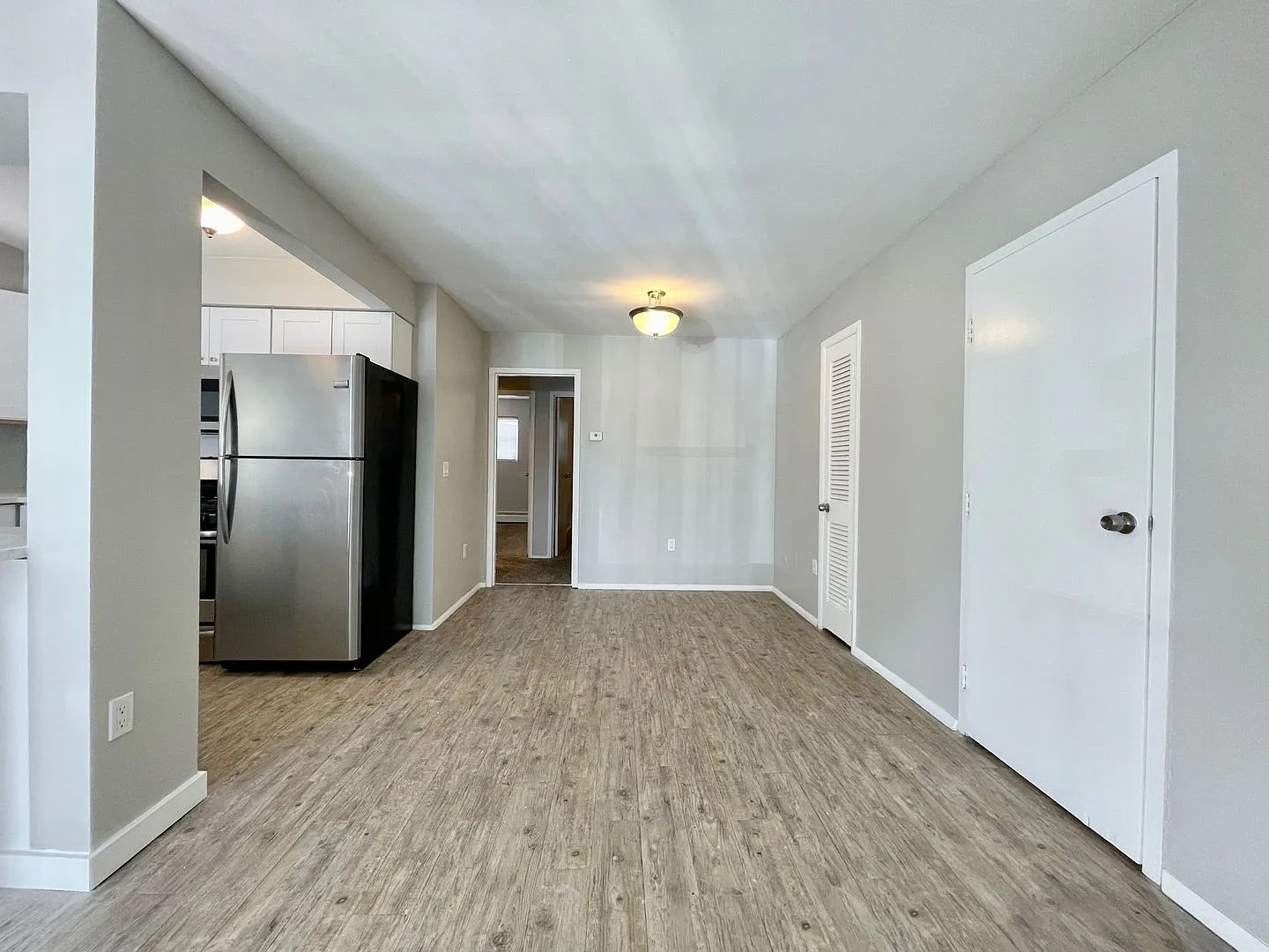 2 bed, 1.0 bath, 1100 sqft, $1,395 — Photo 4