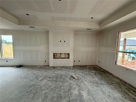 2nd image of 1816 Bugg St