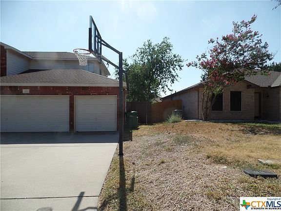 4th image of 2202 Calumet Dr