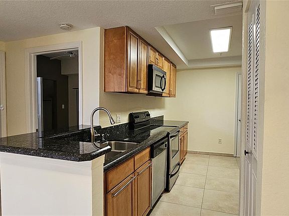 4th image of 771 SW 148th Ave APT 1315