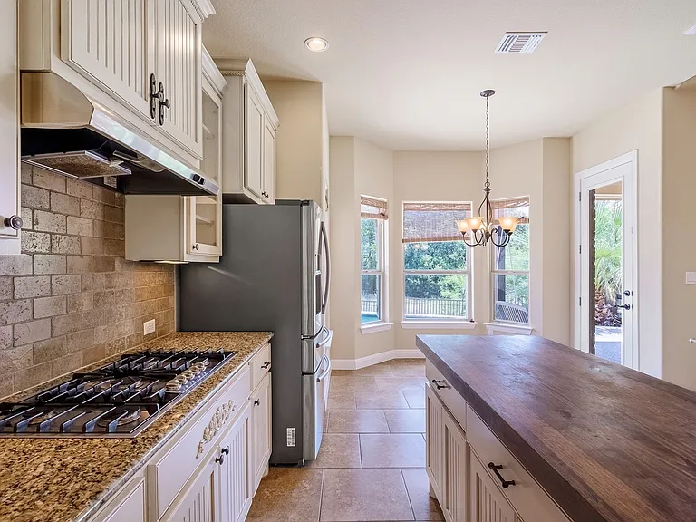 2921 Desert Candle Dr — Photo 15