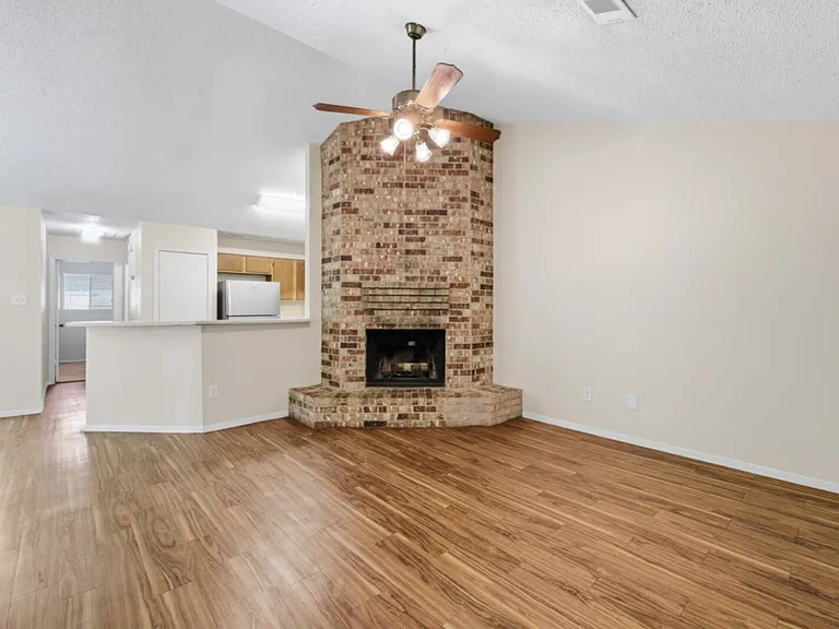 2602 Colquitt Cv #A — Photo 6