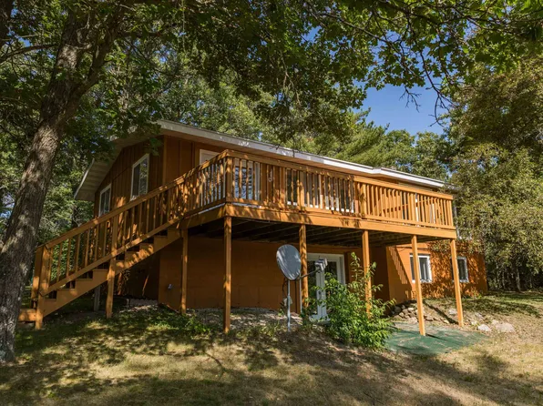 177 Elk Ave, Oxford, WI 53952