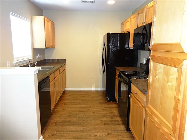 506 Evening Shade Dr — Photo 5