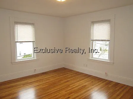 3 bed, 1.5 bath, $3,200 — Photo 4