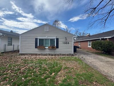 1303 S Saint James Blvd, Evansville, IN, 47714