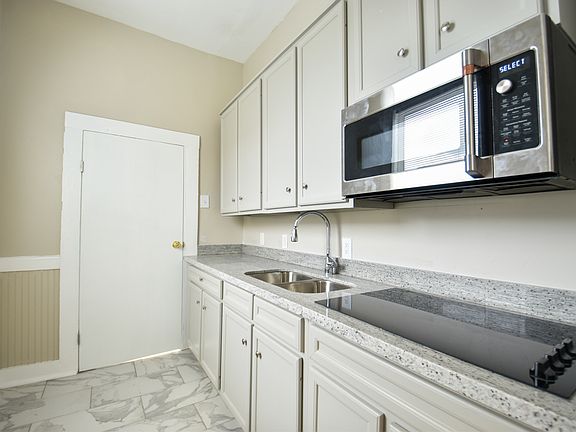 3rd image of 3212 Dryades St #2A