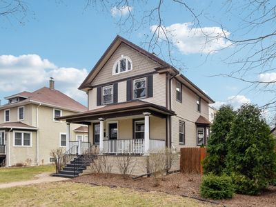 840 S Humphrey Ave, Oak Park, IL, 60304