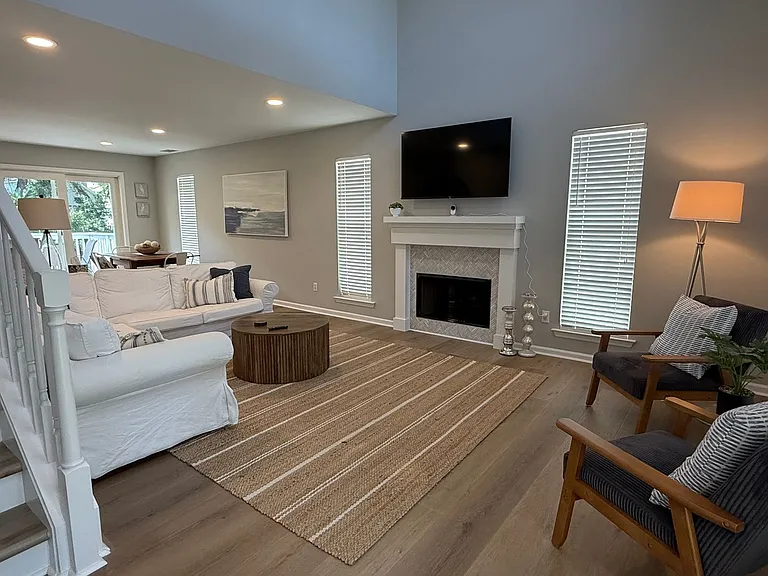 10 Cobblestone Ct — Photo 4