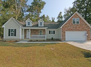 214 Egret Point Dr, Sneads Ferry, NC 28460