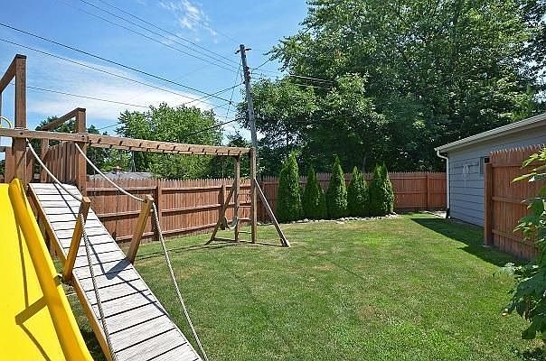 1st image of 1524 Meadow Ct