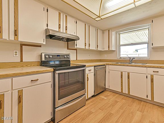 5th image of 1148 Viking Dr