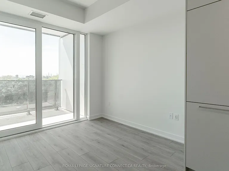 1 Fairview Rd E #402 — Photo 8