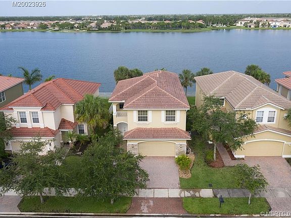 2nd image of 997 NW Leonardo Cir