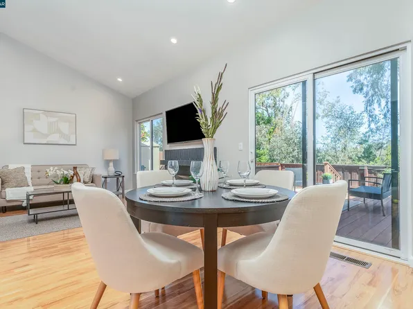 35 Sapphire Ct, Hercules, CA 94547