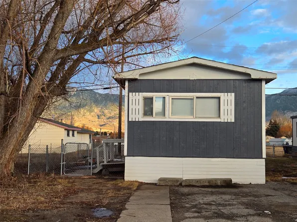 2504 Parrot St, Butte, MT 59701