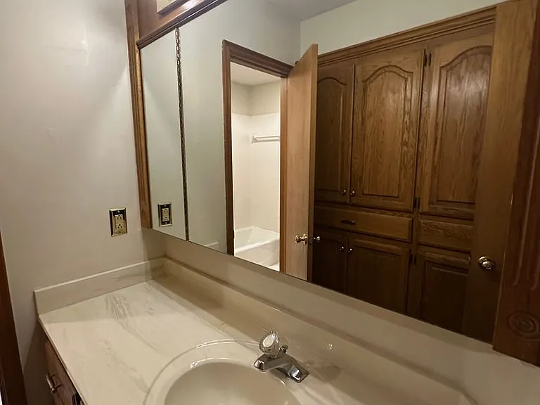 5524 Woodmont Dr — Photo 37