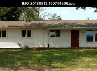 224 Edgehill Dr, Bolingbrook, IL 60440