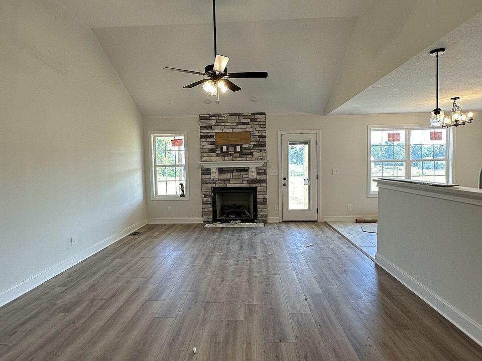 302 Griffey Ests, Clarksville, TN 37042 MLS 2558332 Zillow