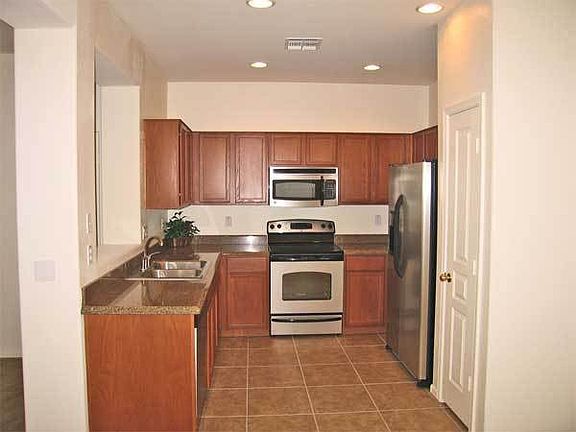 3rd image of 96 E Palomino Dr