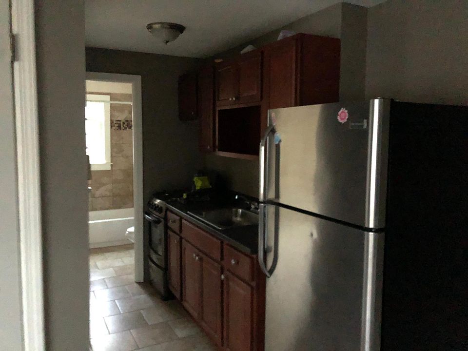 2nd image of 131 Madison Ter APT C1