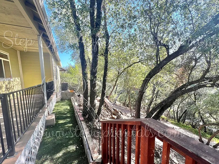 18 Cottage Ct — Photo 27