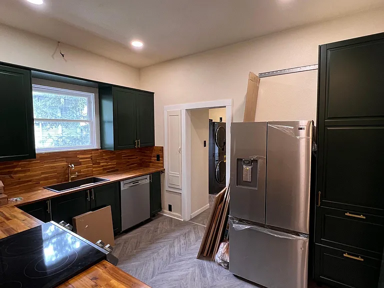 421 T St #421 — Photo 2