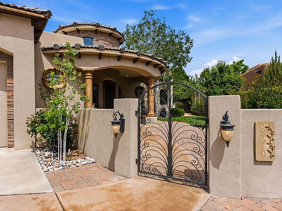 2nd image of 8219 Desert Poppy Ln NE