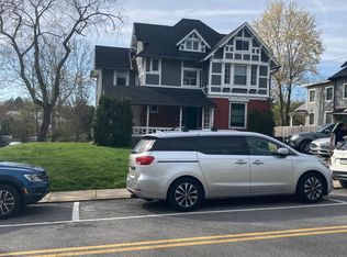 124 W Wayne Ave APT A, Wayne, PA 19087